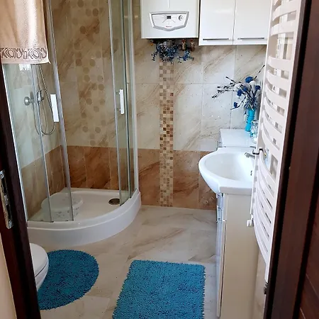 Nowy Pod Kogutkiem Vakantiehuis *